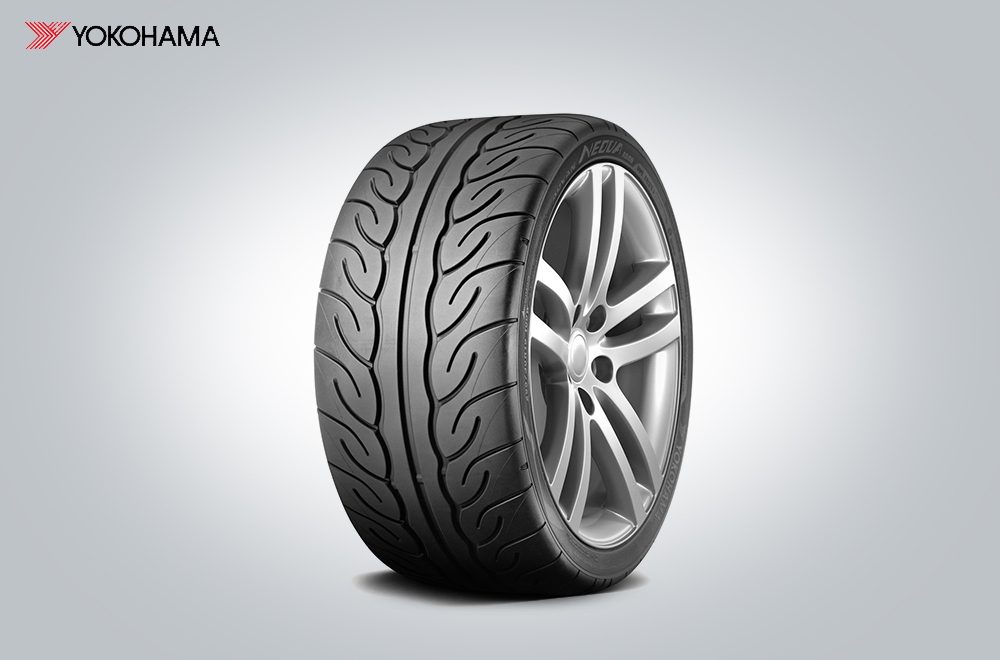 ADVAN NEOVA AD08R 295/30R18 94W