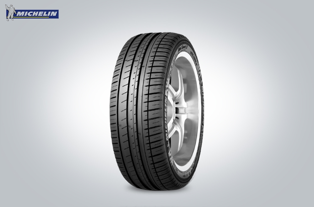 PILOT SUPER SPORT 215/40 R18 89Y